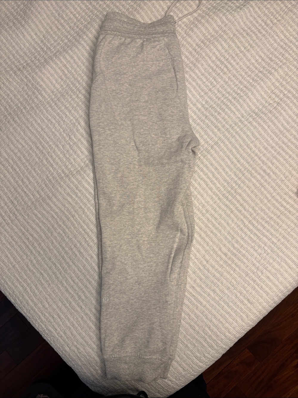 lululemon athletica Light Gray Cropped Scuba Sweatpants